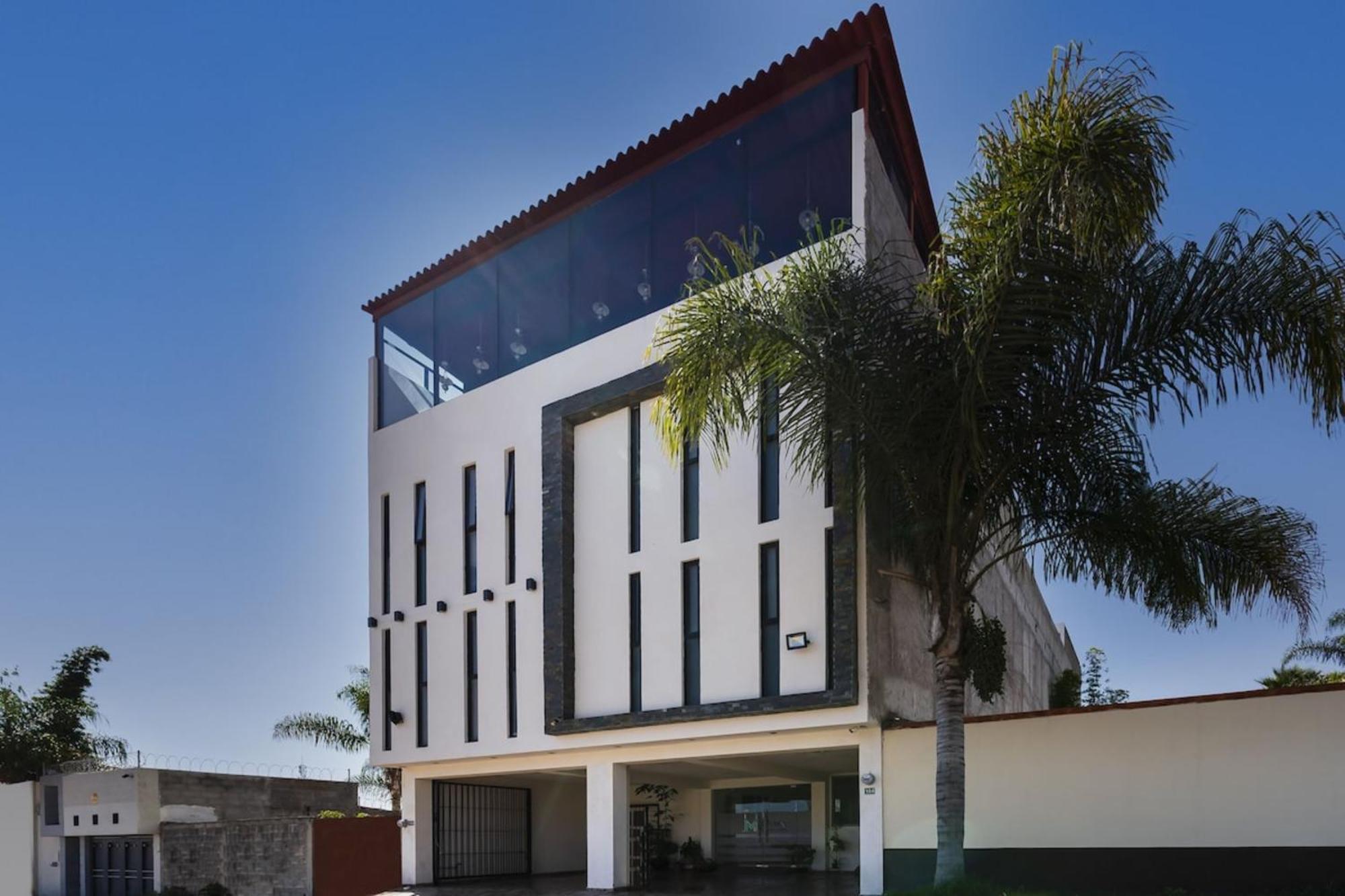 Capital O Hotel Joyma Suites, San Luis San Luis Potosi Exterior photo